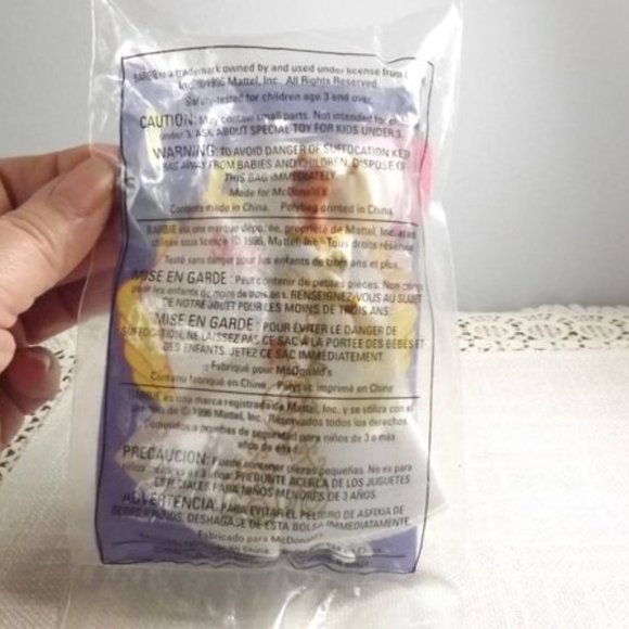 1996 Wedding Rapunzel Barbie McDonald's Toy Sealed - Picture 2 of 5